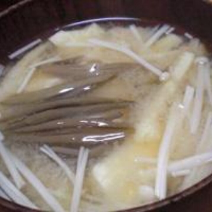 ちょっと癖あるけど 豆腐とじゅんさいのお味噌汁 レシピ 作り方 By ひろりん1106 楽天レシピ ちょっと癖あるけど 豆腐とじゅんさいのお味噌汁 レシピ 作り方 By ひろりん1106 楽天レシピ